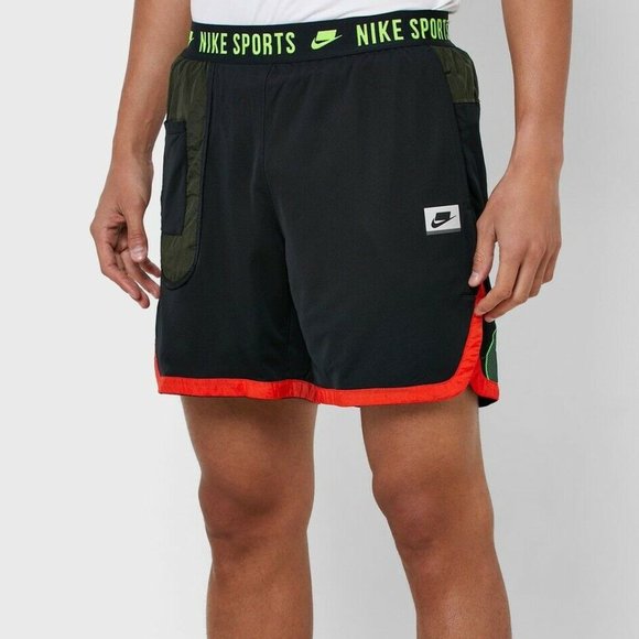 nike sport clash shorts